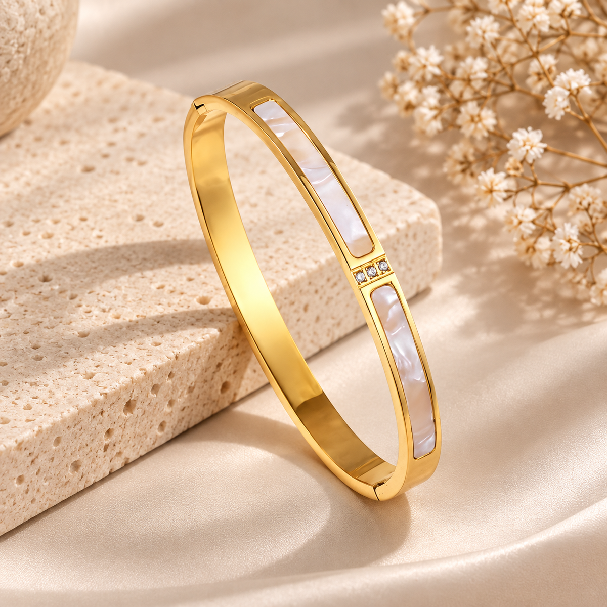 The Aurette Bangle