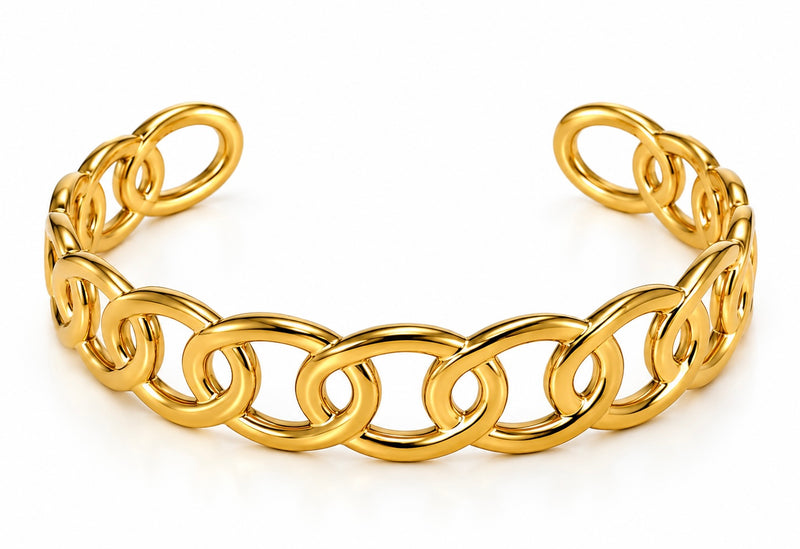 The Amora Heart Bangle